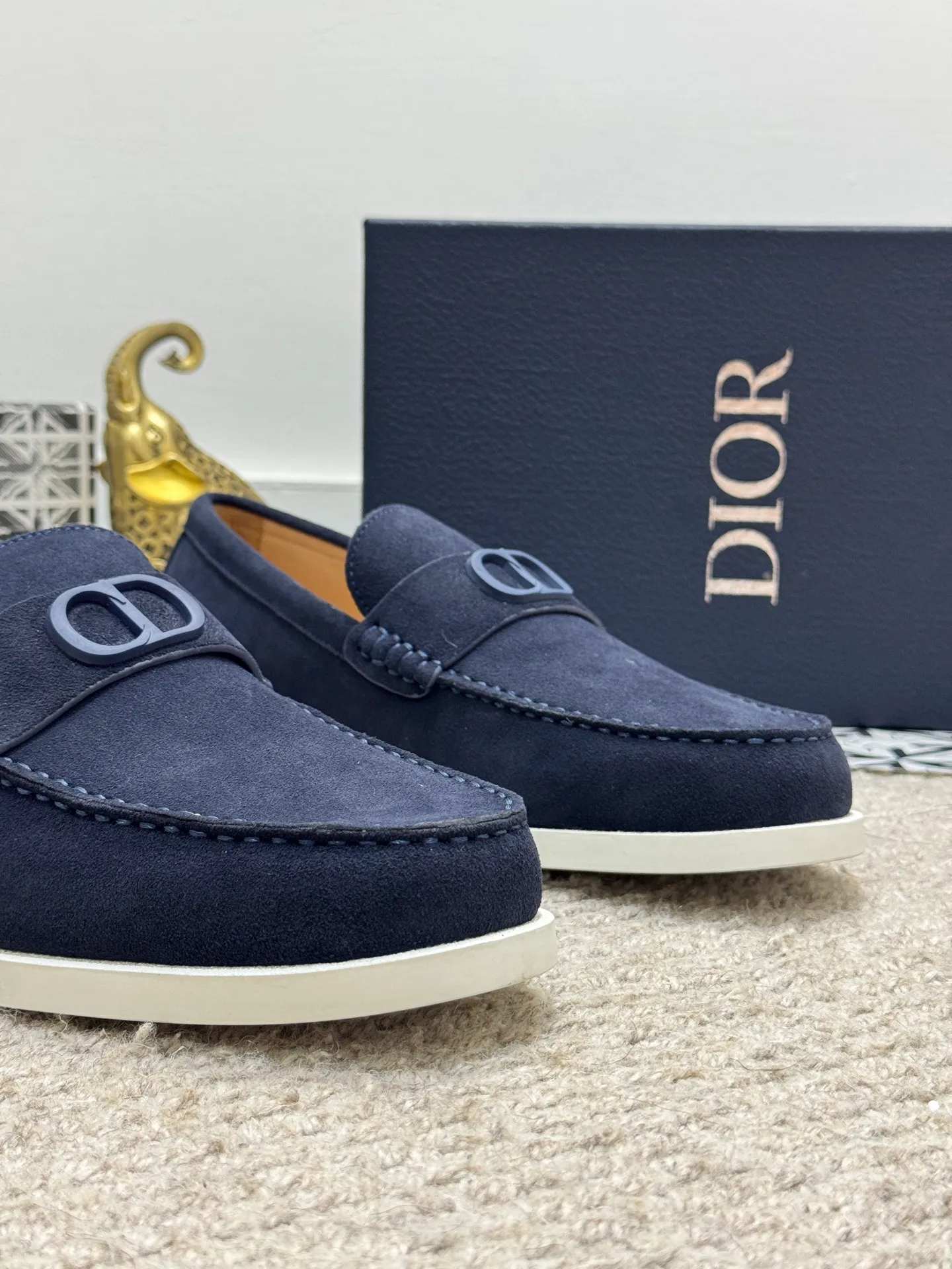Men's men's shoes 💰480 [New style] 🍺🍺Dior men's casual shoes - a high version of the original one-to-one replica. It is a casual dress shoe. Crafted from luxuriously soft navy suede❤️‍🔥Cow leather lining💘Oblique printed panels on the upper. The lightweight white rubber sole adds sophistication, with an Oblique pattern engraved on the outsole and branding on the back. Size: 38-44 (45, 46 customized